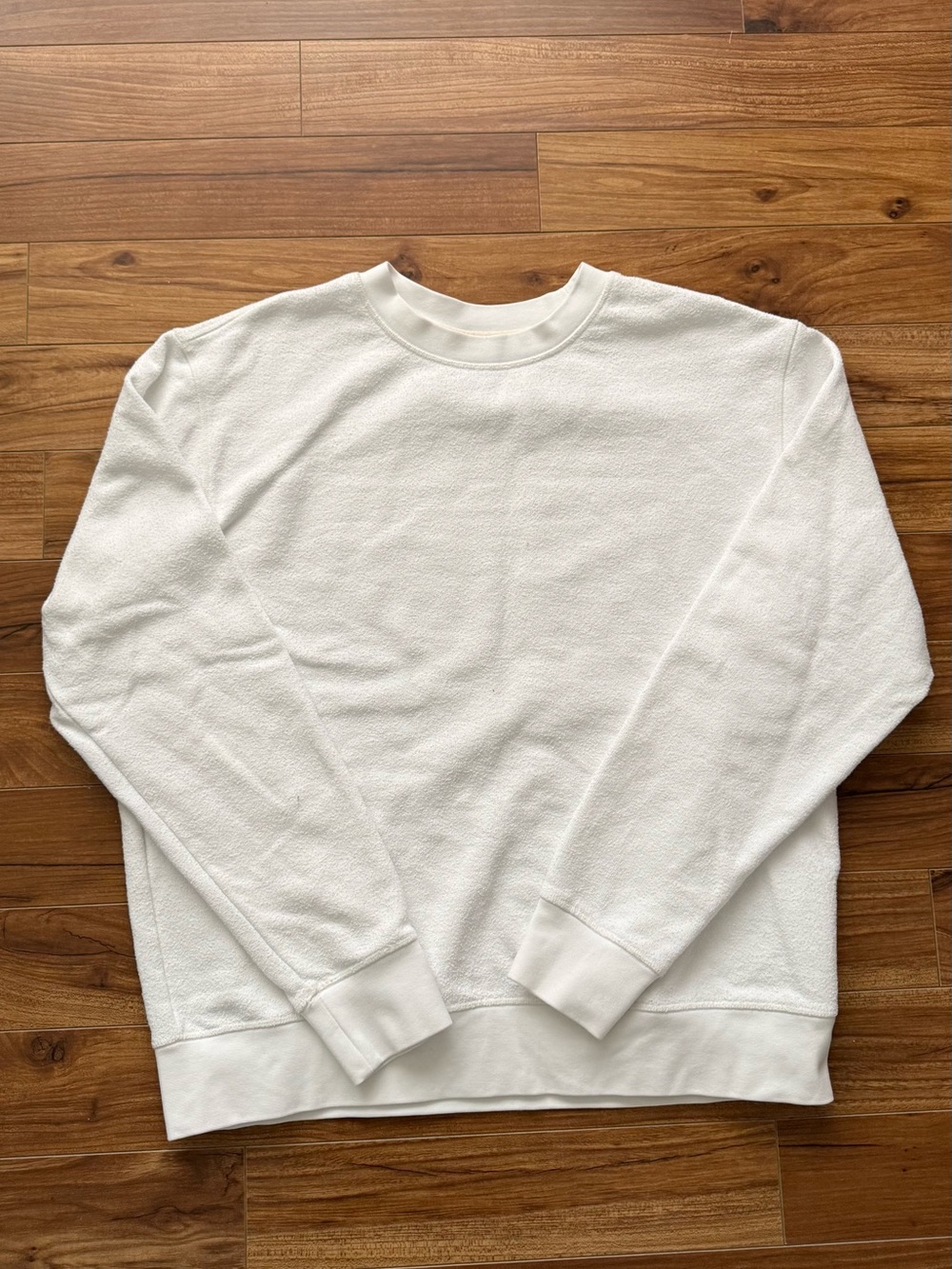 RW&CO. Women's White Crewneck Sweatshirt Size Medium
